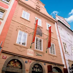 Bijou De 4*, Praga Repubblica Ceca
