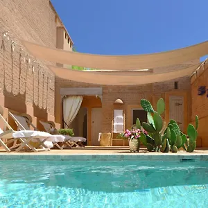 Riad Dar Housnia ****